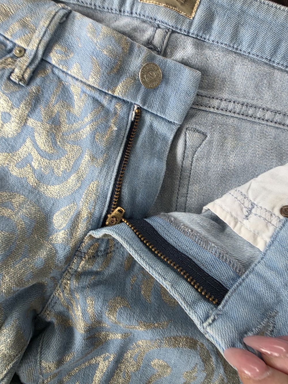 MOTHER Light Blue Metallic print denim Jeans - Picture 6 of 9
